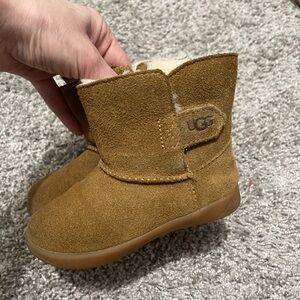 UGG toddler Brown Suede Boots